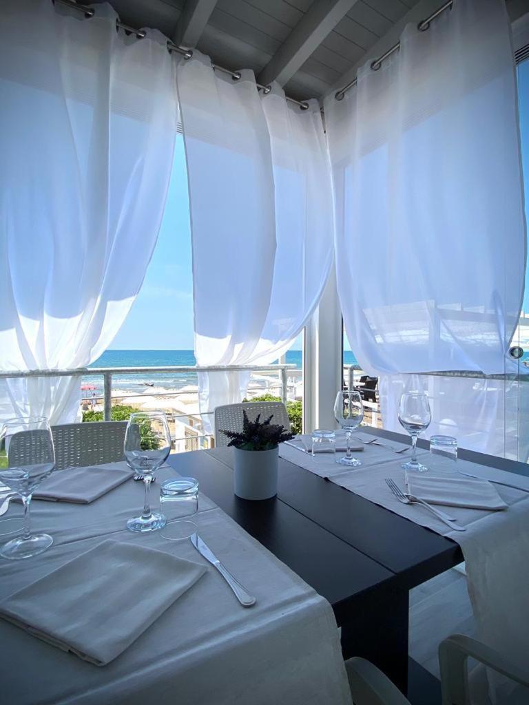 Hotel Sirenetta Anzio Extérieur photo
